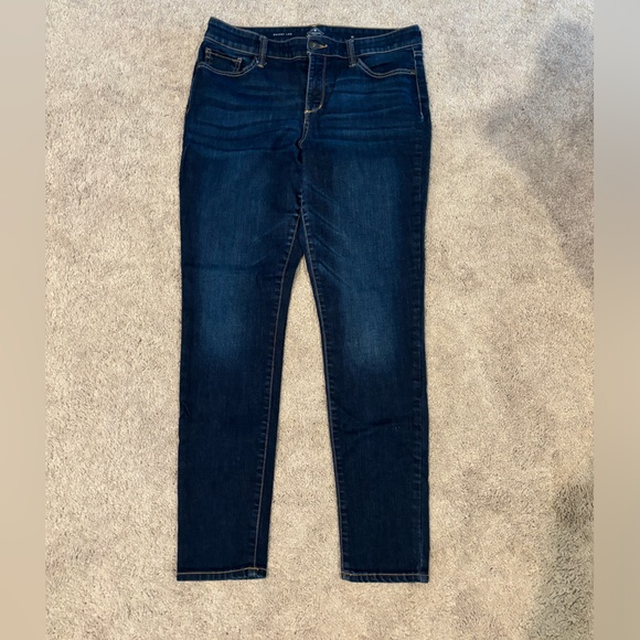 St. John's Bay Denim - St John’s Bay Skinny Jeans - Womens ‘s Size 10 - Some stretch.